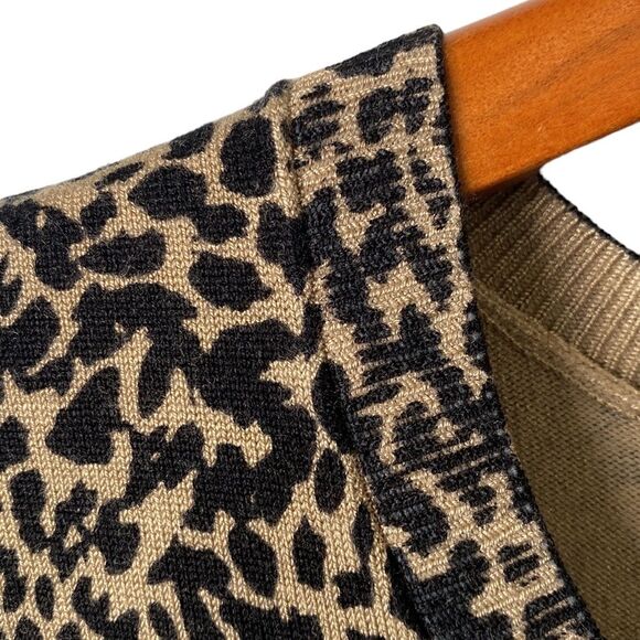 Lane Bryant Animal Print Button Front Sweater Cardigan Long Sleeve Size 18/20 - Picture 3 of 14